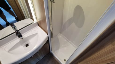 Bessie – Bessecar E442 2 berth motorhome