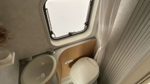 Bella – Bella - The 3 Berth Adria Twin 600 SP Adventurer