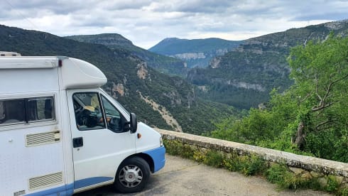 Compact Family Camper. Off grid. Optional baby bed and bicycle carrier.