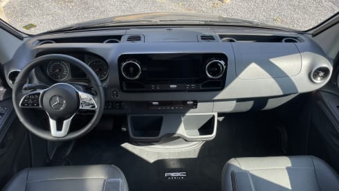 4p Hymer semi-integrated from 2023
