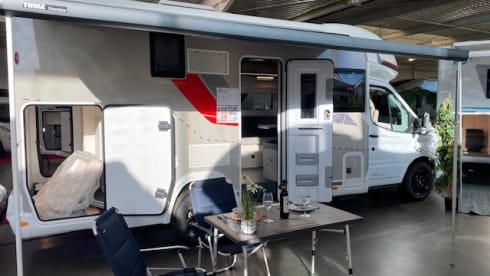 4p Challenger semi-integrated uit 2024