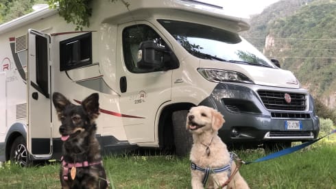 Piccolino – Travel comfortably and safely in a small camper.