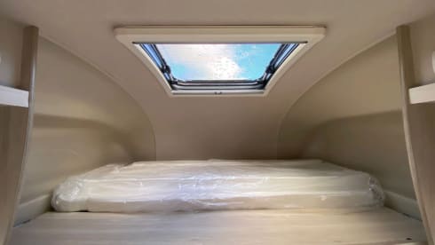 C72 – 2024 Auto-Trail C72 six berth + six seatbelts on car license 