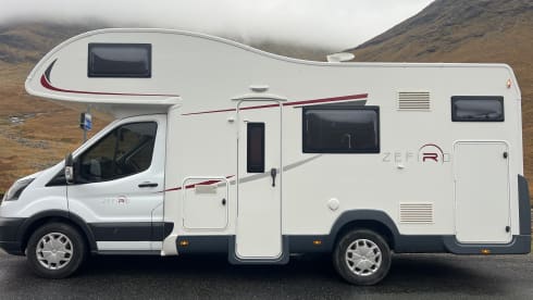 Rascals – 6 berth Ford roller team zefiro 