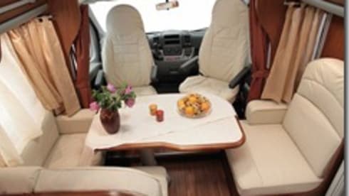 Departure from Spain from Alicante to Almeria with airport service.