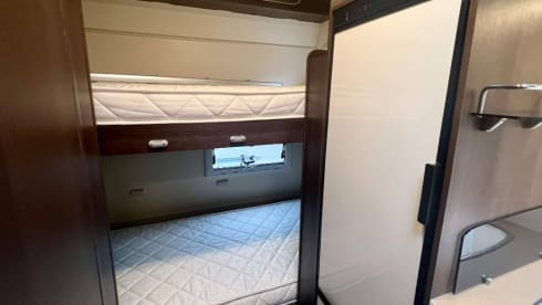 Rollerteam  – 6 berth Roller Team alcove from 2017