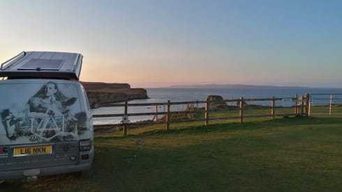 Link  – Head turning 4 berth Volkswagen T4