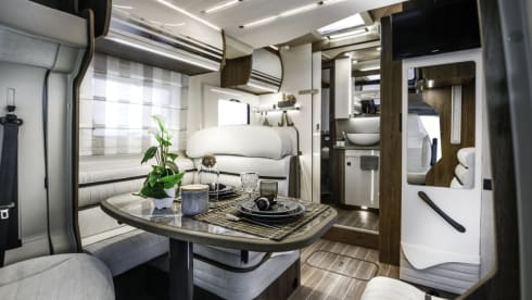 Julz – Top of Range Luxury Motorhome Fully Kitted Out