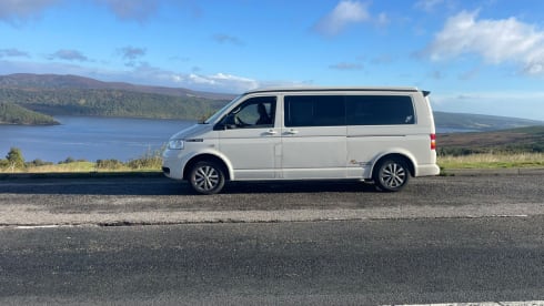 Adventure van  –  the coolest Volkswagen automatic from Edinburgh airport 