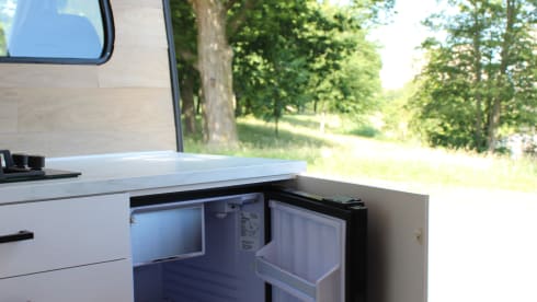 Bounty – Luxury design off grid Mercedes-Benz bus camper