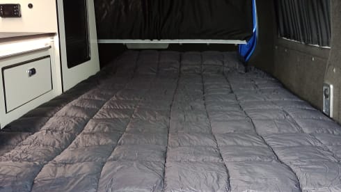 Oceana – 4 berth Volkswagen campervan 