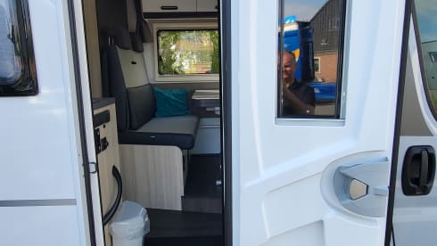 Sun Living S70sl – New and chic camper with single beds of 2.10, fully equipped