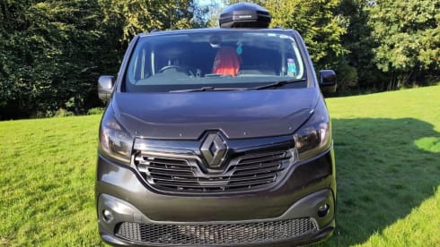 Mooi – 2 berth Renault campervan from 2018
