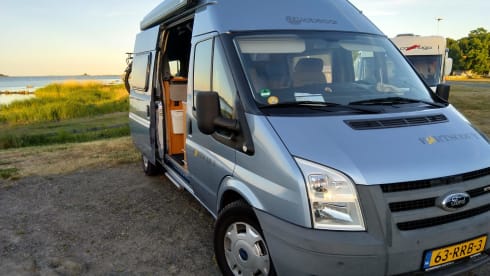 Nice Dethleffs bus camper for 2 adults and 1 child