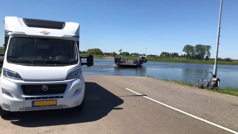 CARADO T338 Camper Clever Edition 2021 with air conditioning