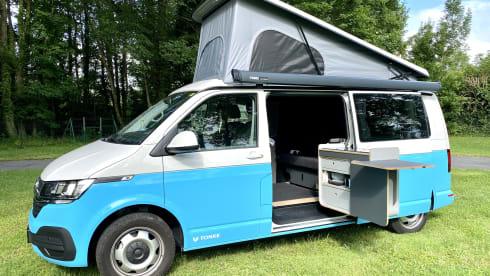 Beautiful Tonke XL (2021) VW camper from the Netherlands