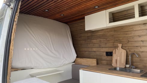 Blinco – Cozy, fully equipped 2p bus camper