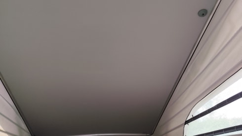 4p Mercedes-Benz campervan from 2012