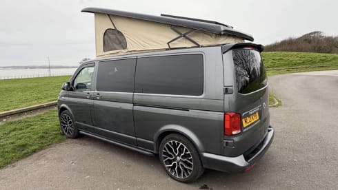 Dream chaser  – Autobus Ford a 6 posti letto del 2007
