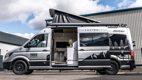 THE JUGGERNAUT – 5 berth Volkswagen bus from 2016