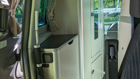 The Fugget – Reliable Ford Nugget, 69,000 km, urban camper, comfortable, complete