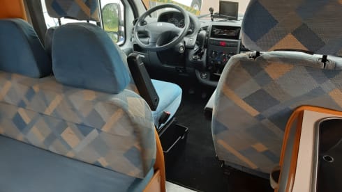 4p Hymer semi-integrated from 2004