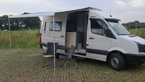 B.a.  – 2-seater Volkswagen bus from 2014