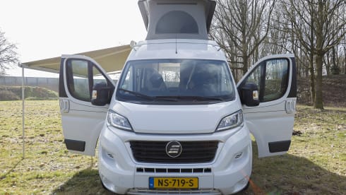 Autobus Hymer a 4 posti del 2017