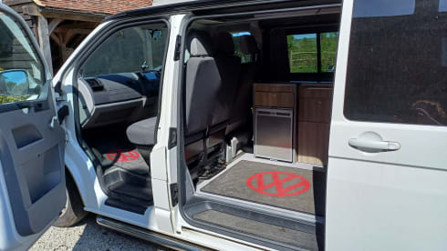 Betty – 4 berth Volkswagen campervan 2011