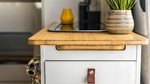 THE JUGGERNAUT – 5 berth Volkswagen bus from 2016