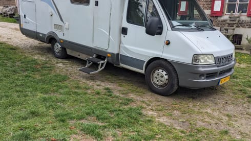 5p Hymer alcove from 2005