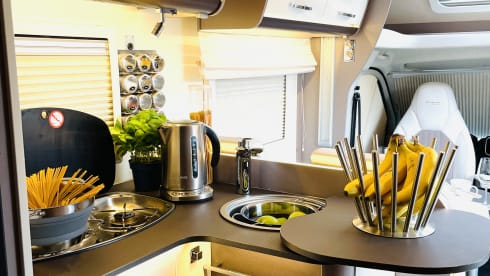 4. LeySi – Luxury mobile home Bürstner Lyseo TD744 Harmony
