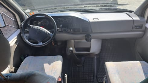 Stoere 4-persoons VW Karmann Missouri – 4er Volkswagen Alkoven aus dem Jahr 2000