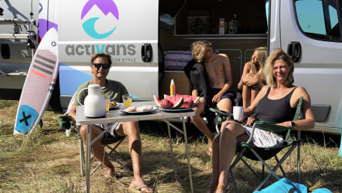 Surf Van 2 people - Costa Brava - Spain