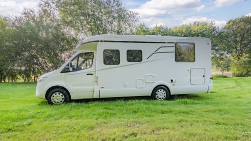 4p Hymer semi-integrated from 2022