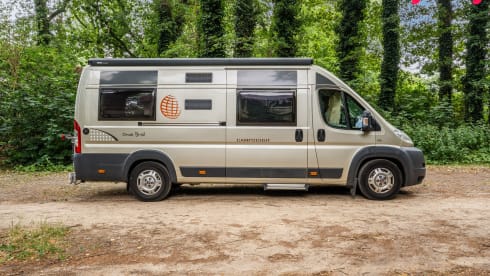Onze Brût – 2-person Pössl bus from 2014