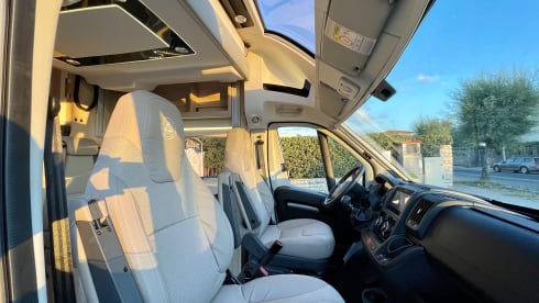 DREAMER VAN XL – DREAMER VAN XL LIMITED