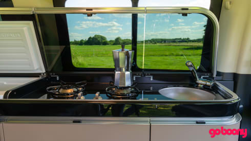 Witte Buscamper – Full Option Travel - Marco Polo '22