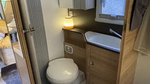 Camper het Spick… – 4p Adria Mobil semi-integrated from 2018