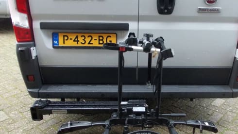 2p Adria twin 540 SPT e bike carrier