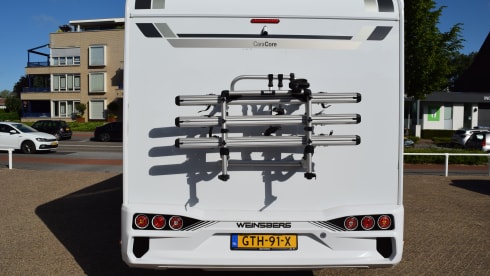 Weinsberg Caracore 700 meg – 4p Fiat integrated from 2024