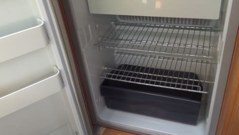 Compact family camper with bunk bed