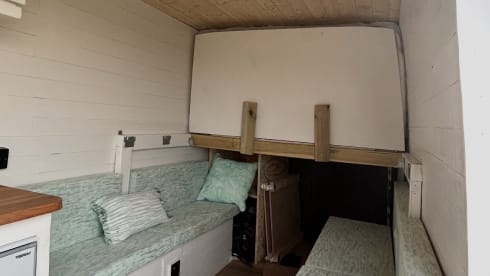Clifford  – Mercedes campervan met 4 slaapplaatsen