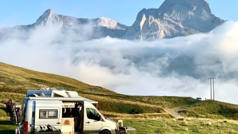 Donna – Adventurous 2p (+2 in tent) Volkswagen bus from 2015