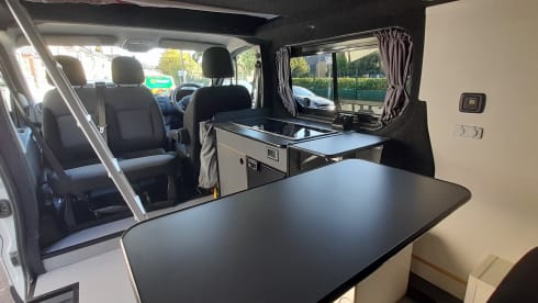 Bazza – 4-persoons Andere campervan uit 2017