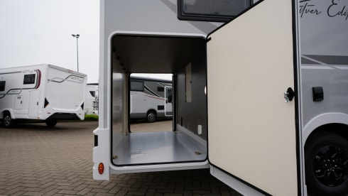 Silver Edition – 4p McLouis semi-integrated uit 2026