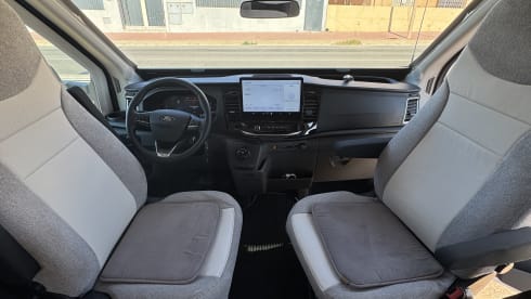 Kronos 284TL – Autocaravana en Alicante/ Torrevieja desde 100€/noche — ¡Vuela y conduce!