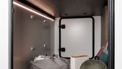 Benny – The family alcove with large garage