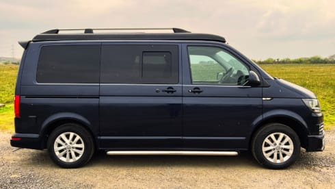 Halle – 4 berth Volkswagen campervan 