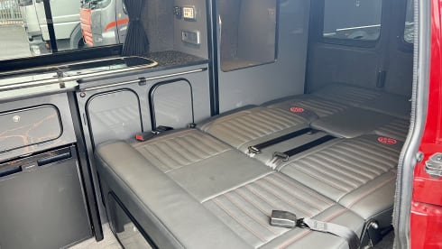 VW T6 Transporter Pop-Top Campervan